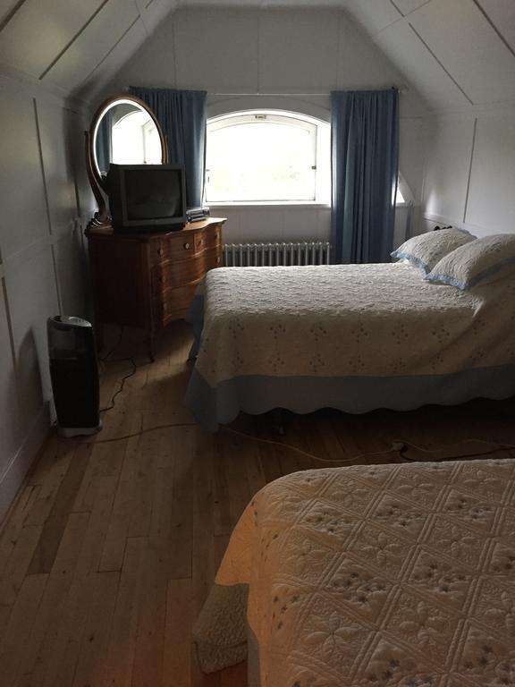 Le Petit Chateau Montebello B&B Zimmer foto